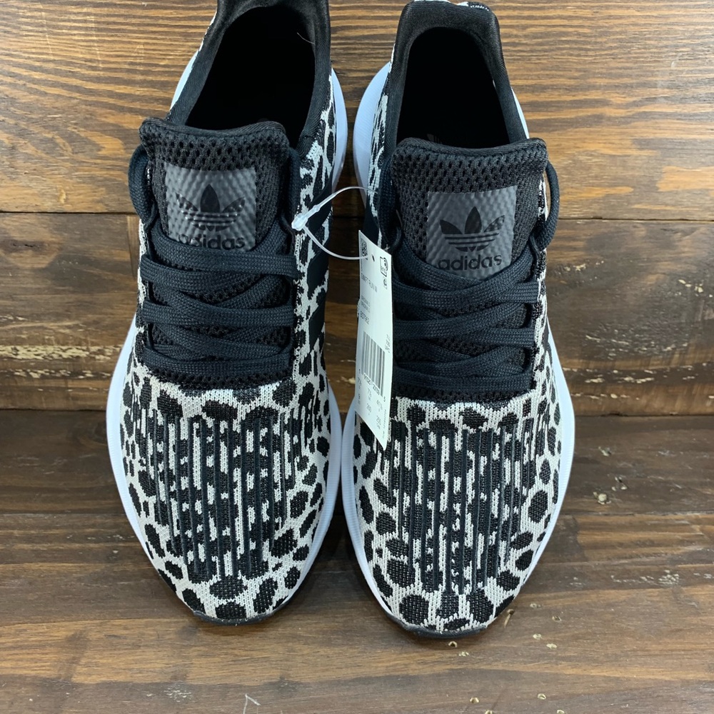 Adidas Swift Run Women’s Shoes - Picture 4 of 7